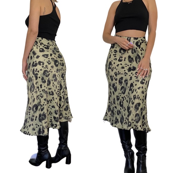 Dresses & Skirts - Satin Midi Skirt